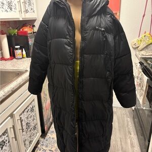 Columbia Women's Black Hooded Puffer Coat 1X